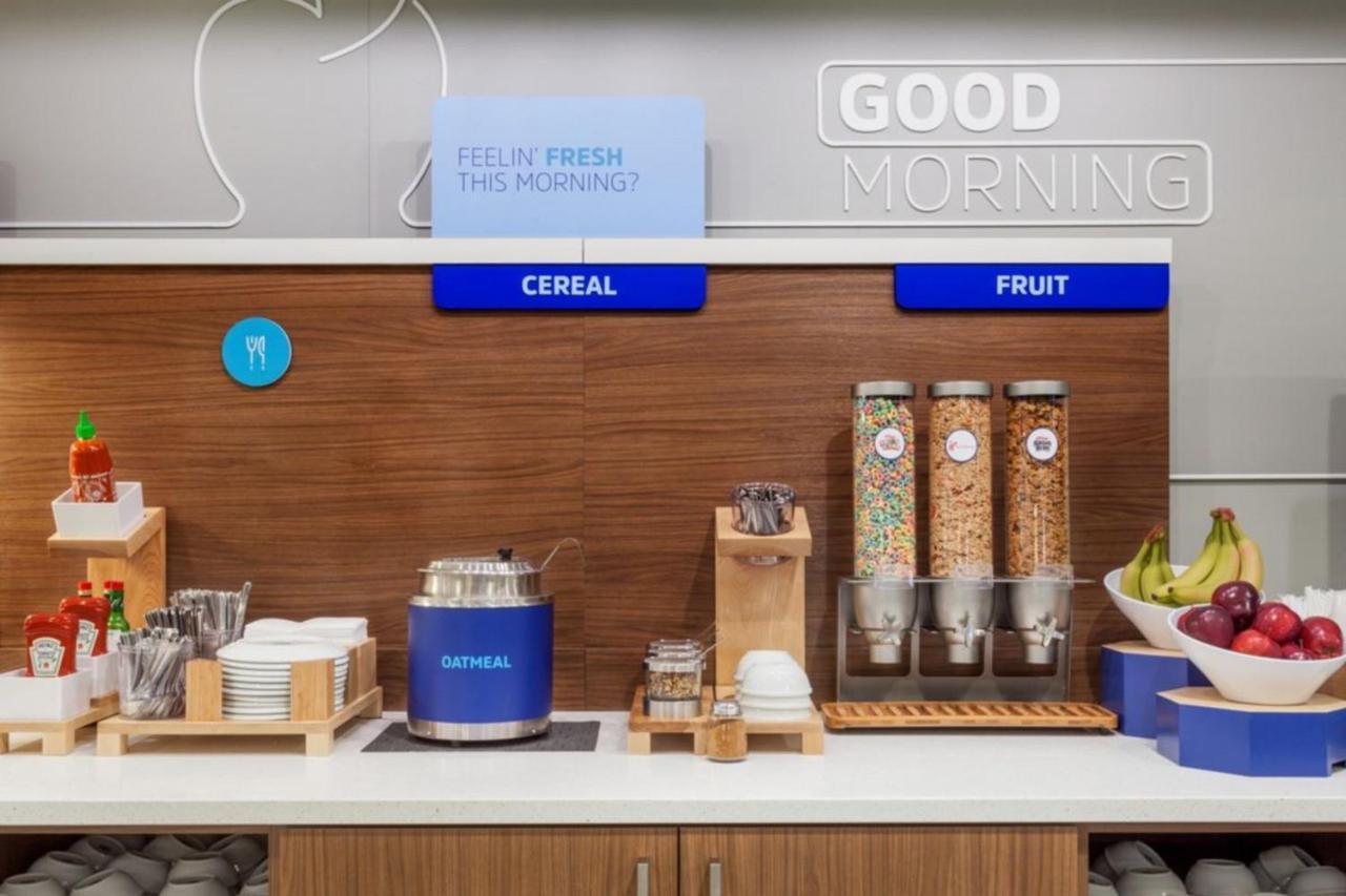 Holiday Inn Express - White Marsh By Ihg Екстер'єр фото