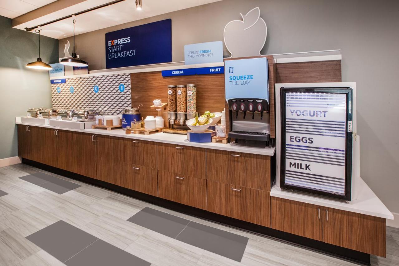 Holiday Inn Express - White Marsh By Ihg Екстер'єр фото