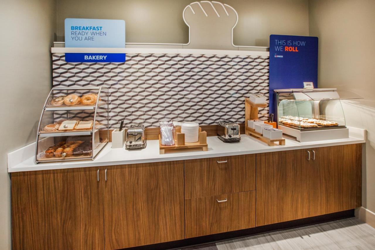 Holiday Inn Express - White Marsh By Ihg Екстер'єр фото